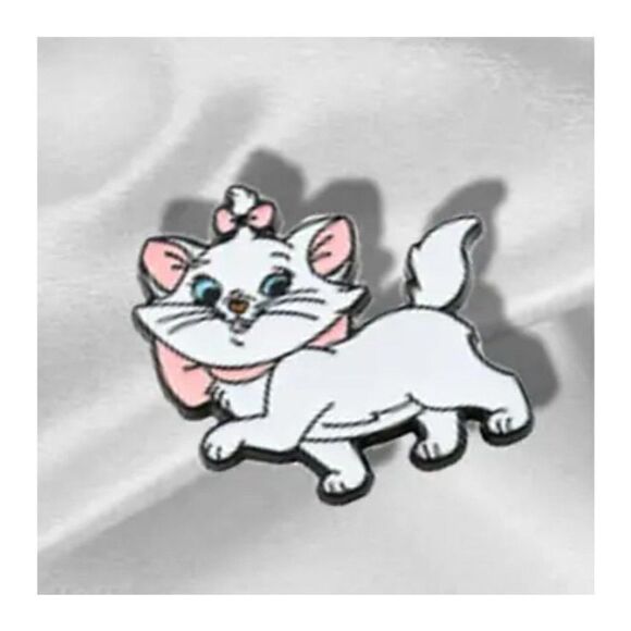 New! Disney's Marie Aristocats Enamel Pin, precious! - Picture 3 of 4